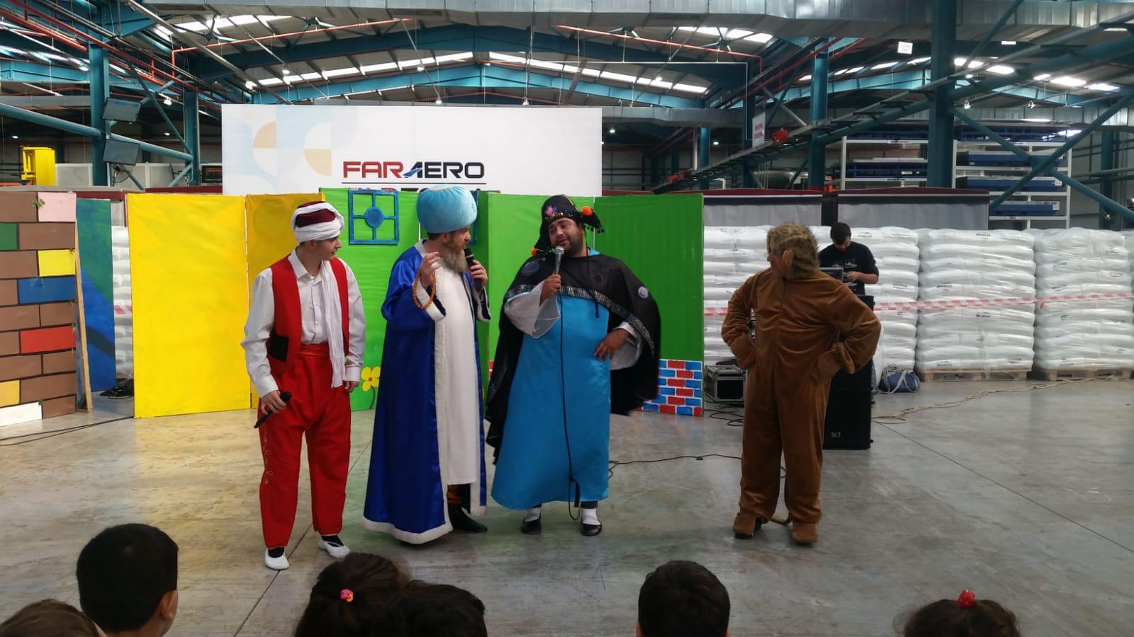 FARAERO fabrikasında Tiyatro