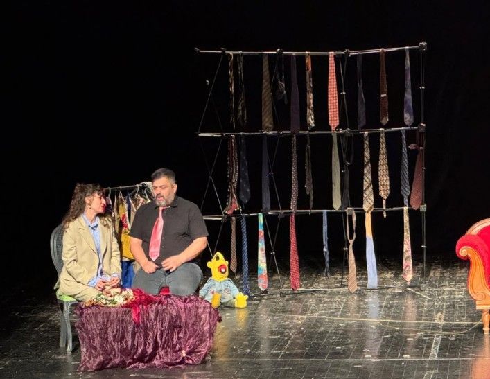 İzmit "Benimle Güler misin ?"