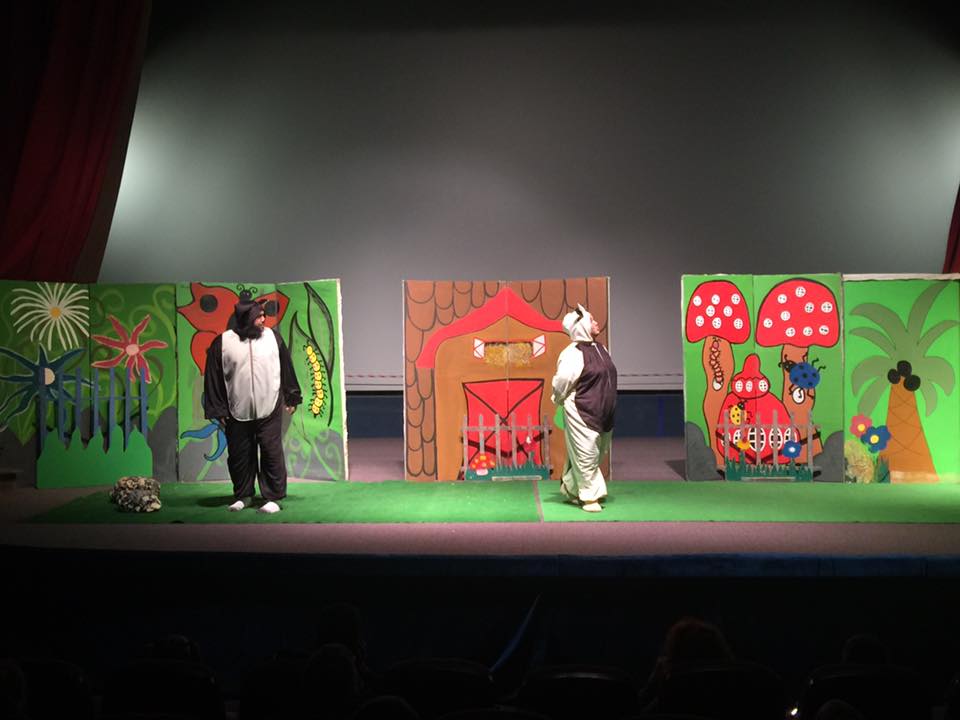 Garnizon Sinema Salonunda 