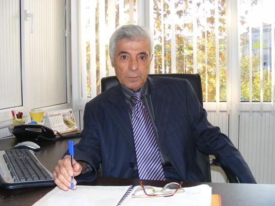 AKYOL HOCAMIZI ANIYORUZ.