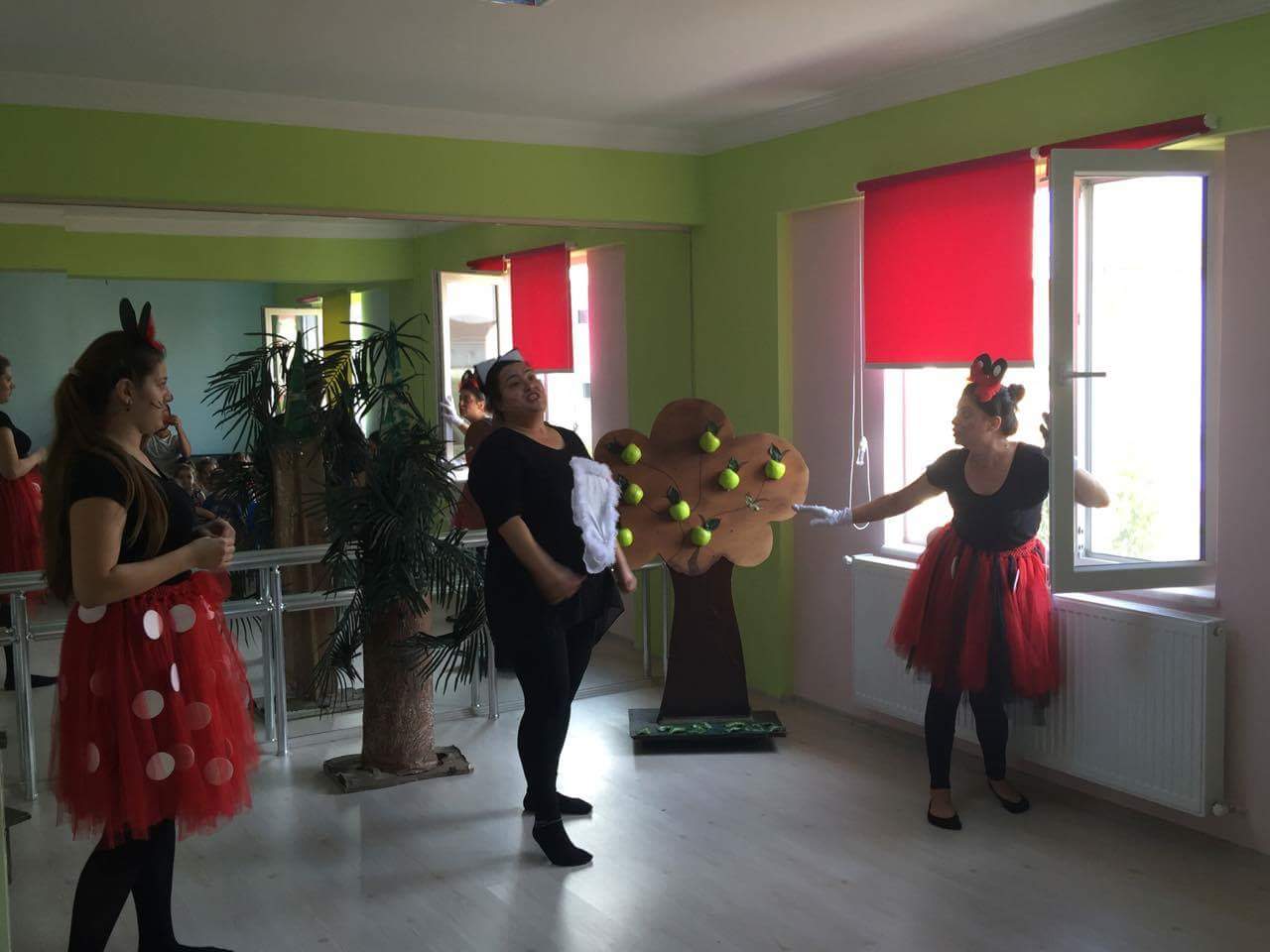 Gözde Kreş'te neşeli bir oyun