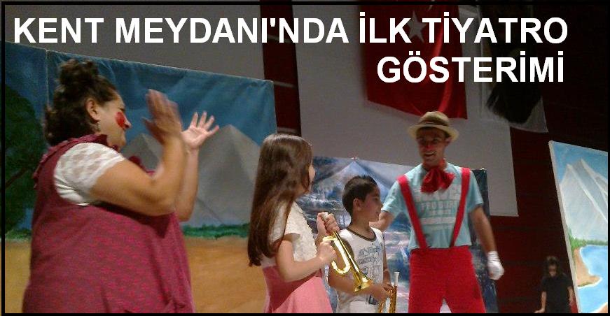 Gebze Kent Meydanı'nda ilk oyun Sırf Tiyatro'dan